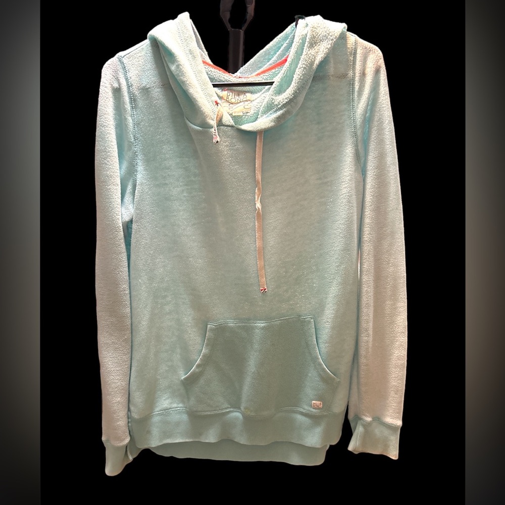 BillaBong baby blue light weight this hoodie size Lg